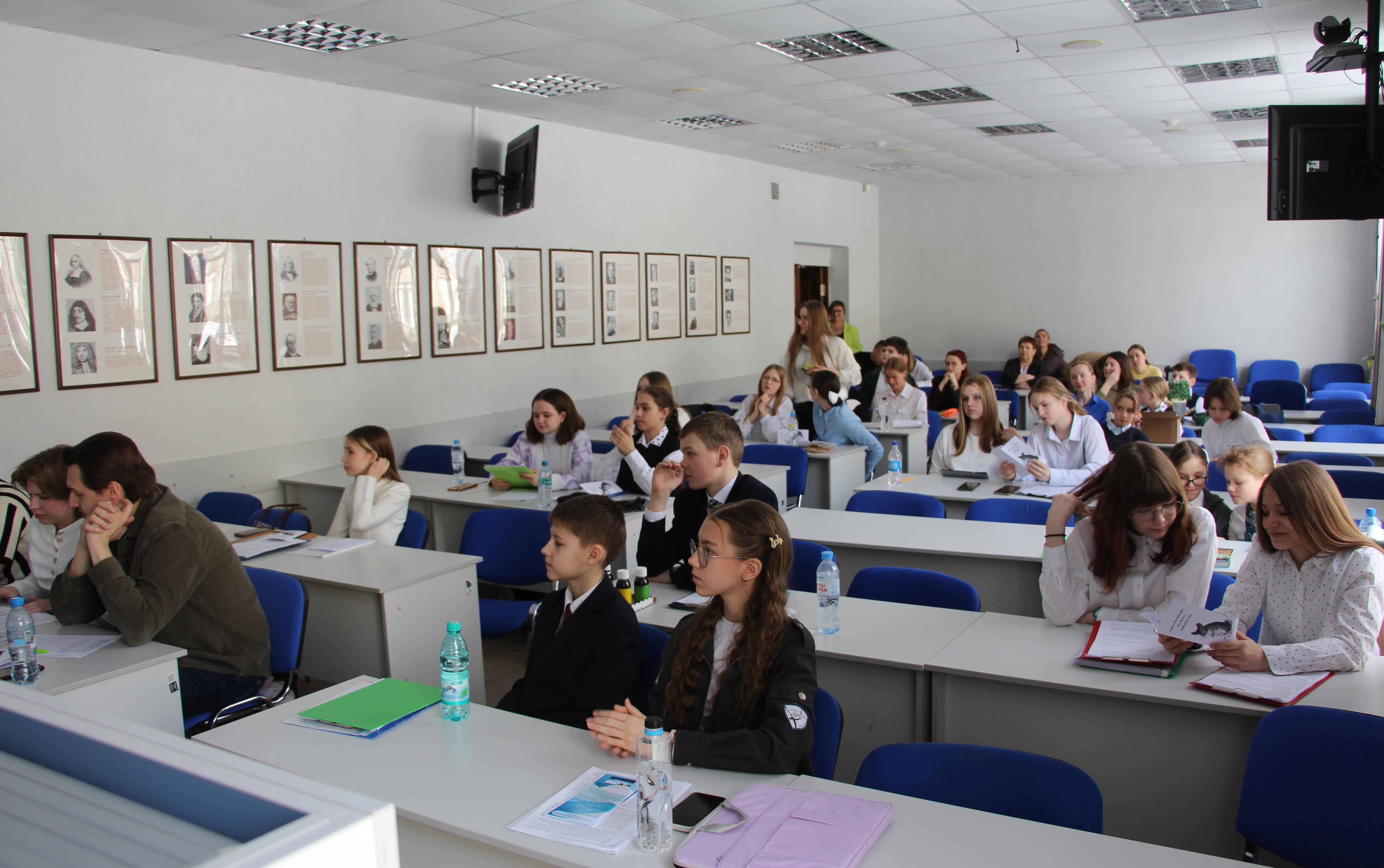 ФОТО к новости: Экология родного региона интересует юных натуралистов Новосибирской области