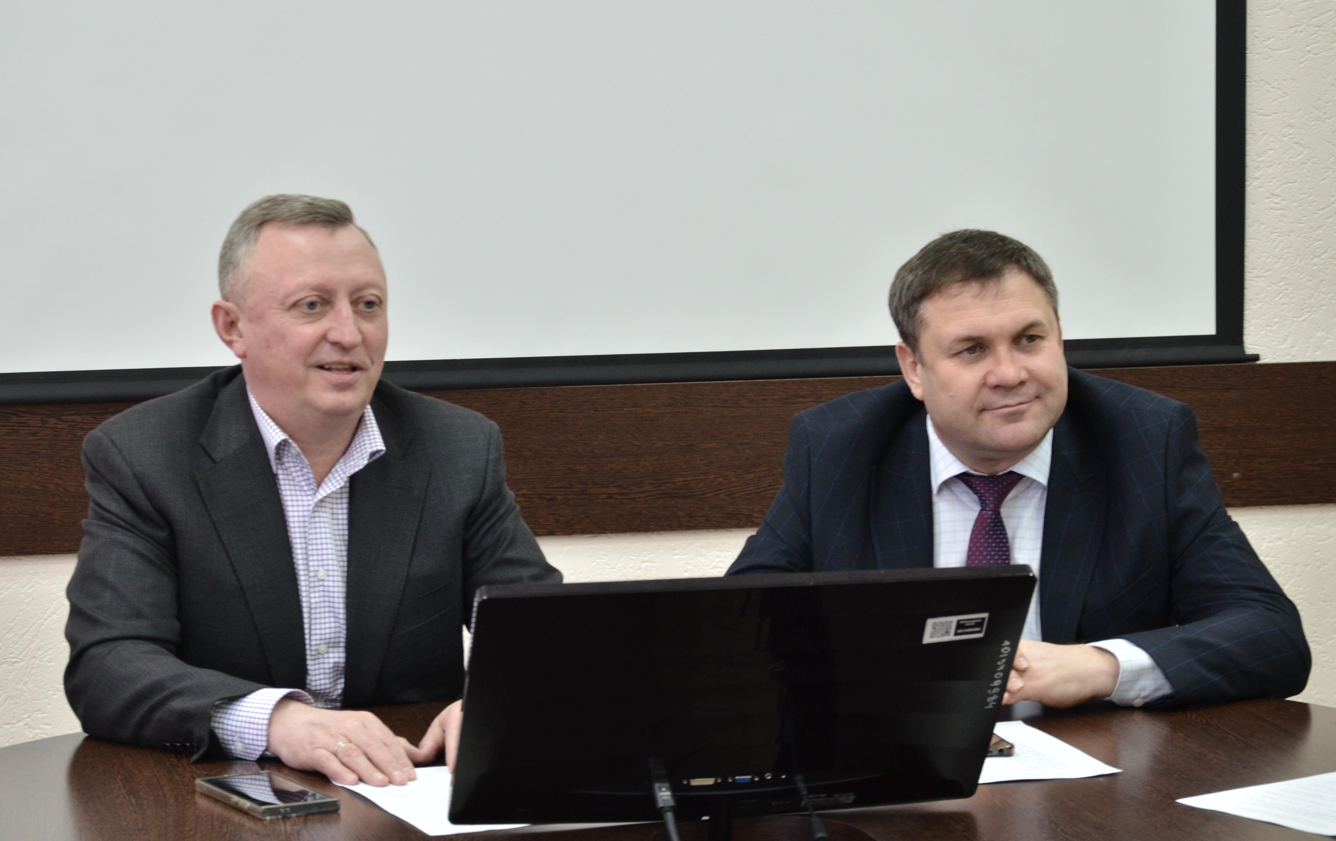 ФОТО к новости: Проект «Российский учитель за рубежом» в НГПУ: первые итоги