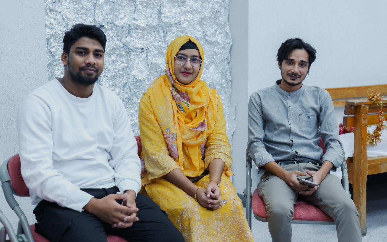 ФОТО к новости: Новый год без границ: как иностранные студенты ИФиМ НГПУ знакомились с русскими традициями