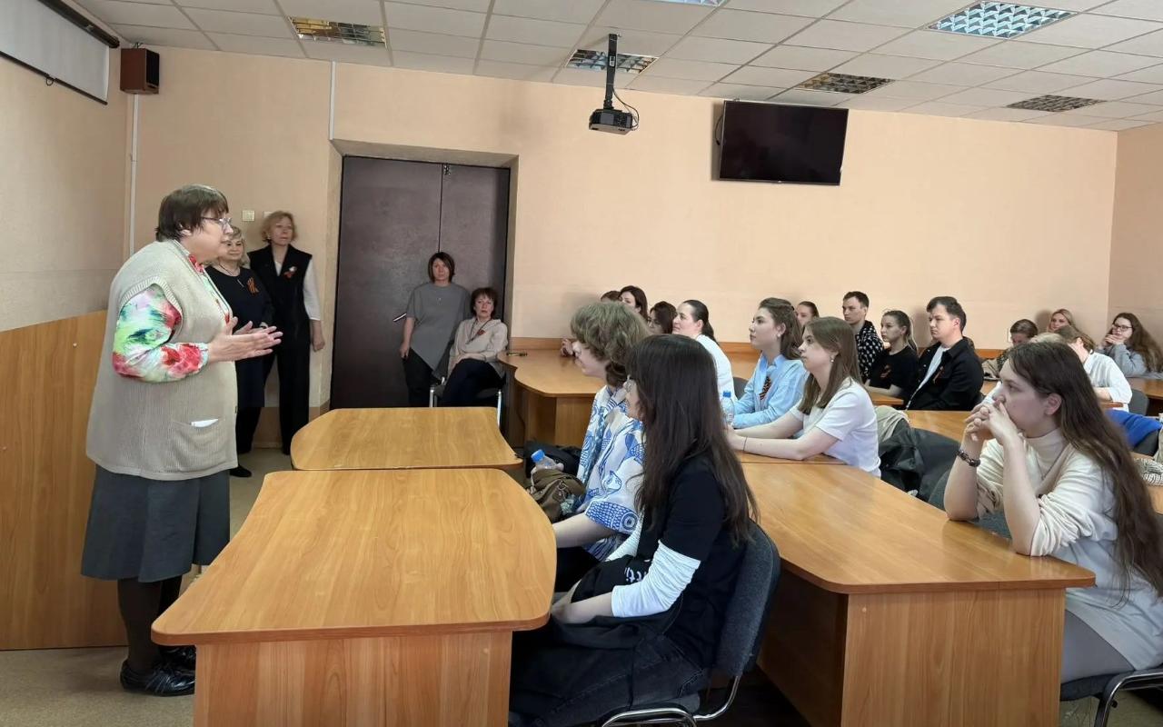ФОТО к новости: «Отец солдата»: что связывает легендарный фильм с НГПУ?