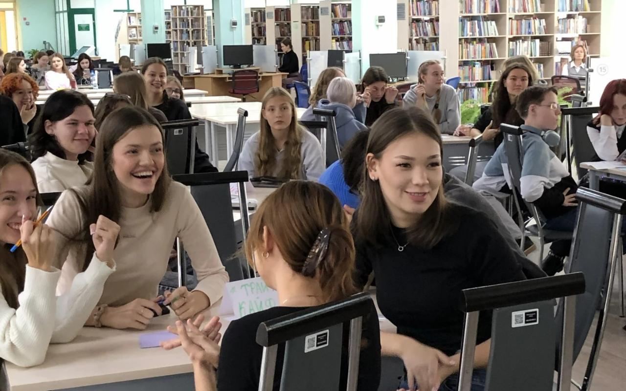 «ПАРАВОЗ» приходит первым: в НГПУ состоялась интеллектуальная игра, посвящённая 130-летию Транссибирской магистрали.