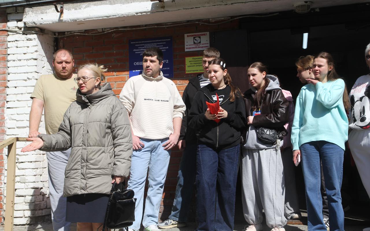 ФОТО к новости: Тренировки прошли успешно: в НГПУ проверили готовность общежитий к пожарной тревоге