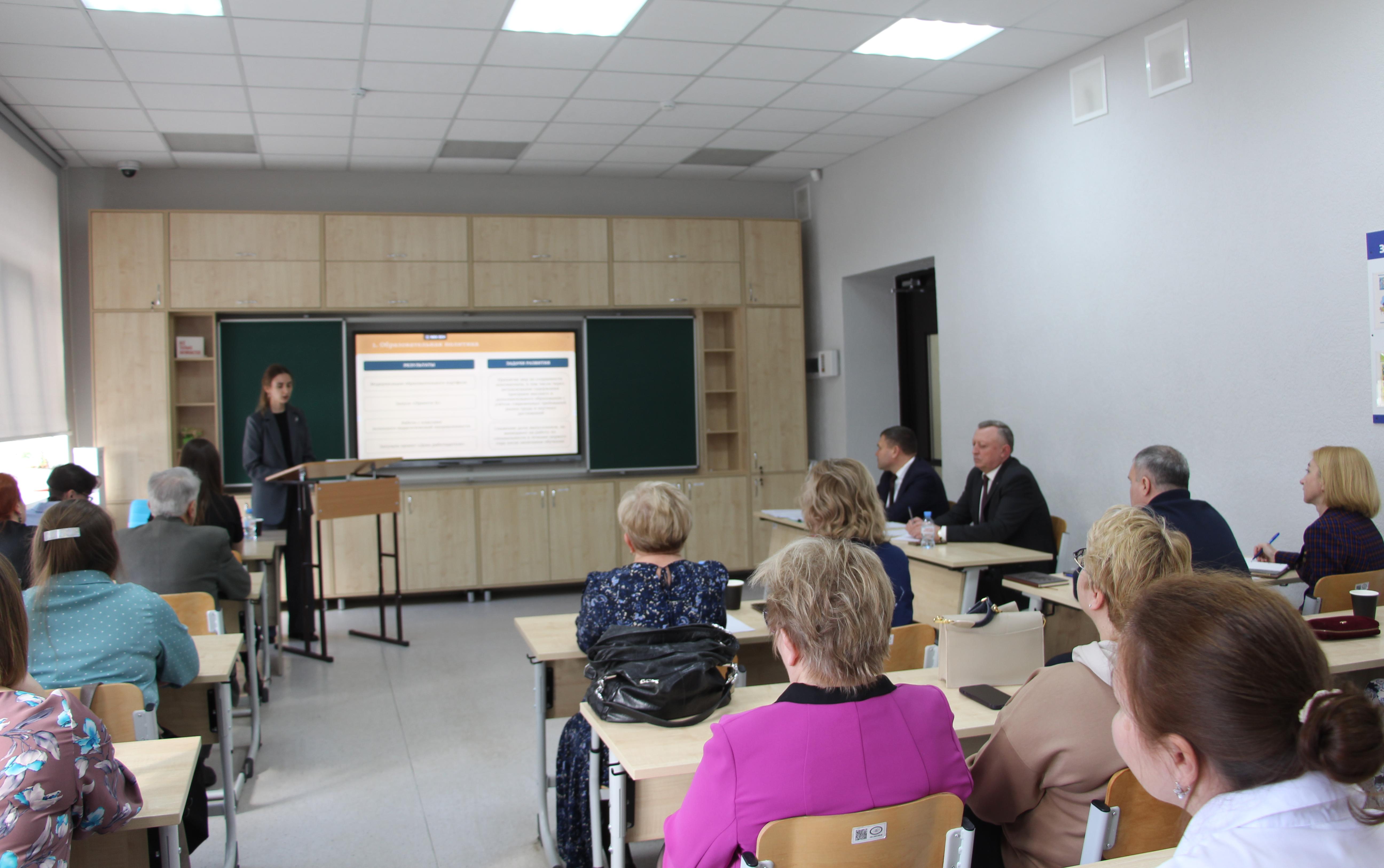 ФОТО к новости: Институт детства НГПУ: в приоритете – модернизация образовательных программ и развитие целевого обучения