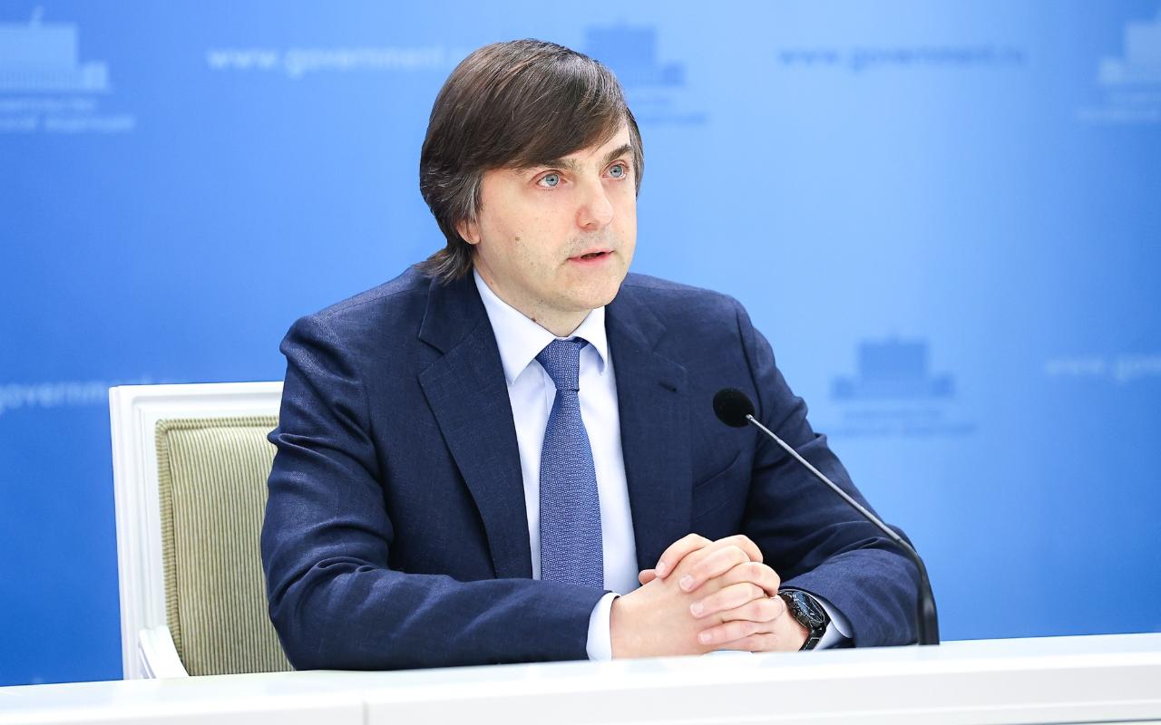 ФОТО к новости: Брифинг Министра просвещения РФ Сергея Кравцова по итогам 2024/25 учебного года