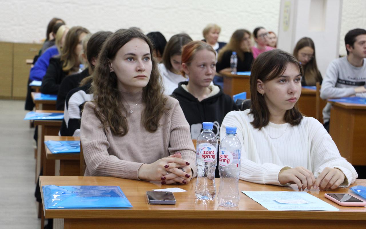 ФОТО к новости: Лидер студенческого профсоюза: Артём Шабанов избран председателем