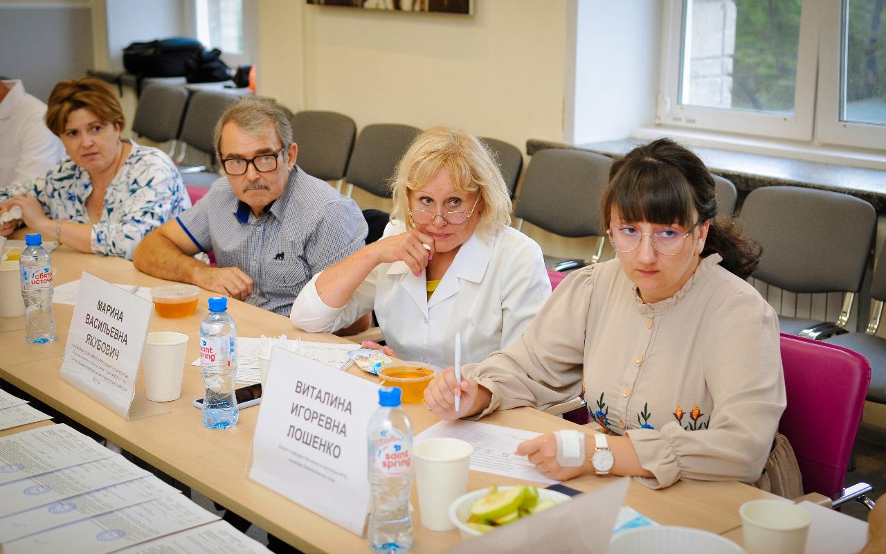 ФОТО к новости: Мёд по Готе: эксперт НГПУ рассказал, как определяется качество мёда
