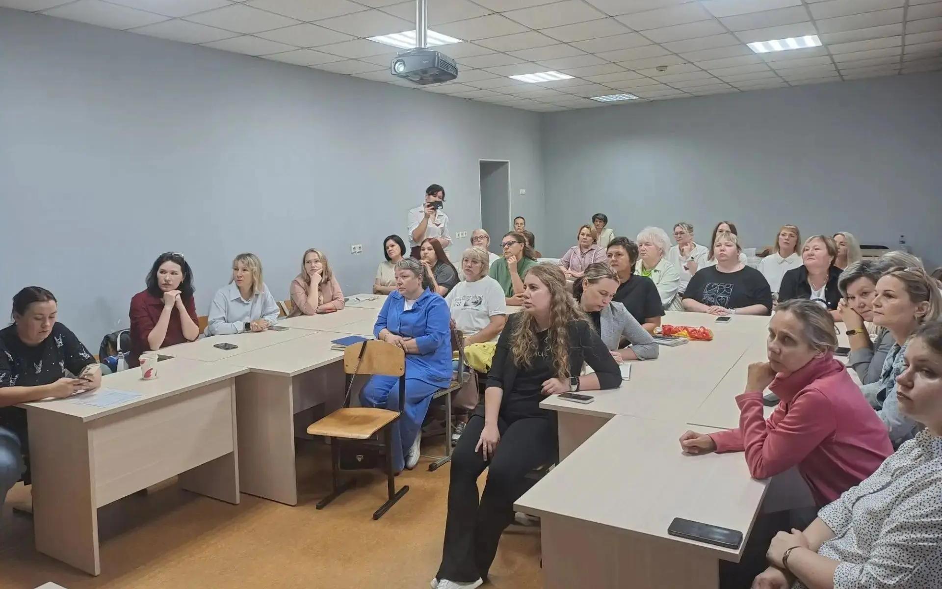 ФОТО к новости: Благополучное детство для каждого ребенка – приоритет государственной политики и работы экспертов НГПУ 