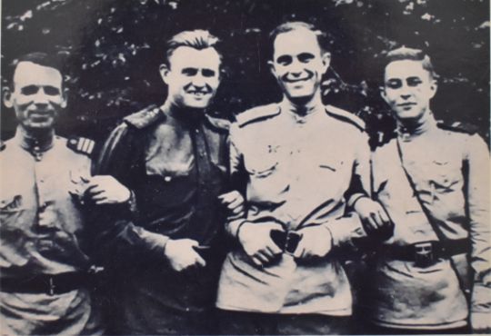 Фронтовая фотография. Париж, май 1945г.